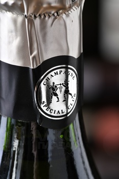 Pierre Gimonnet & Fils Special Club Grands Terroirs de Chardonnay - шампанское Пьер Жимоне э Фис Спесьяль Клуб Гран Терруар де Шардонне 0.75 л