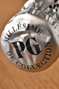 Pierre Gimonnet & Fils Special Club Grands Terroirs de Chardonnay - шампанское Пьер Жимоне э Фис Спесьяль Клуб Гран Терруар де Шардонне 0.75 л