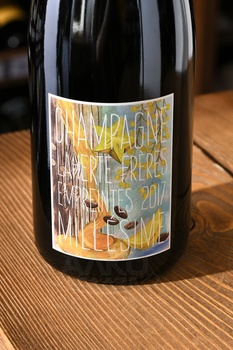 Laherte Freres - шампанское Лаэрт Фрер Лез Ампрант 0.75 л