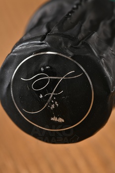 Nathalie Falmet Cuvee ZH 318 - шампанское Натали Фальме Кюве ЗетАш 318 0.75 л белое экстра брют в п/у