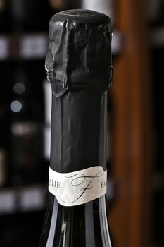 Nathalie Falmet Cuvee Le Val Cornet - шампанское Натали Фальме Кюве ле Валь Корне 0.75 л белое брют