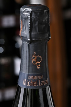 Champagne Michel Laval Tradition - шампанское Шампань Мишель Лаваль Традисьон 0.75 л белое брют