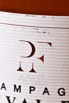 Champagne Perseval-Farge С. de Rose - шампанское Шампань Персеваль-Фарж К. де Розе 2017 год 0.75 л брют розовое