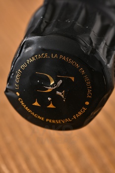 Champagne Perseval-Farge С. de Rose - шампанское Шампань Персеваль-Фарж К. де Розе 2017 год 0.75 л брют розовое