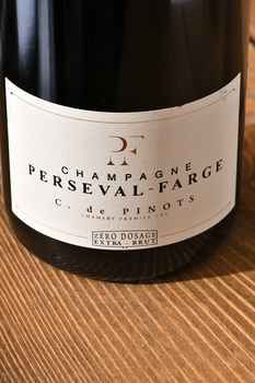 Champagne Perseval-Farge С. de Pinots - шампанское Шампань Персеваль-Фарж К. де Пино 2017 год 0.75 л белое экстра брют
