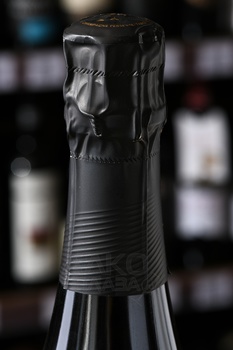 Champagne Perseval-Farge С. de Pinots - шампанское Шампань Персеваль-Фарж К. де Пино 2017 год 0.75 л белое экстра брют