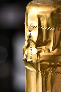 Champagne Perseval-Farge Cuvee Jean-Baptiste - шампанское Шампань Персеваль-Фарж Куве Жан-Баптист 2012 год 0.75 л белое брют