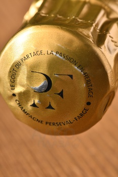 Champagne Perseval-Farge Terre de Sables - шампанское Шампань Персеваль-Фарж Тер де Сабль 2016 год 0.75 л белое брют