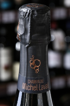 Champagne Michel Laval Ut Prius - шампанское Шампань Мишель Лаваль Ут Приус 2018 год 0.75 л белое брют