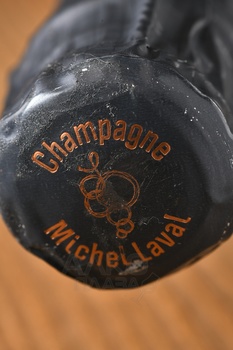 Champagne Michel Laval Ut Prius - шампанское Шампань Мишель Лаваль Ут Приус 2018 год 0.75 л белое брют