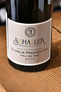 Schaller Camille & Laurent Chablis 1er Cru Vau De Vey - вино Шаллер Камилль эт Лоран Шабли Премье Крю Ву де Ве 0.75 л белое сухое