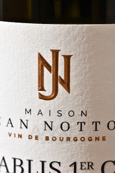 Maison Jean Notton Chablis 1er Cru Les Beauregards - вино Мезон Жан Ноттон Премье Крю Шабли Ле Боргар 0.75 л белое сухое