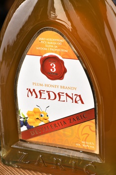 Ракия Мадена Сливовица Медовая 0.7 л