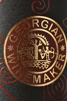 Ojaleshi Georgian Winemaker - вино Оджалеши Джеорджиан Ваинмеикер 0.5 л красное полусладкое