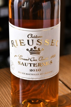 Chateau Rieussec Sauternes 1-er Grand Cru Classe - вино Шато Рьессек Премье Гран Крю Классе Сотерн 0.75 л белое сладкое