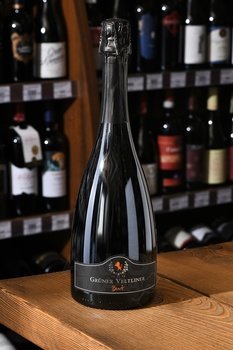 Gruner Veltliner - вино игристое Грюнер Вельтлинер 0.75 л белое экстра брют