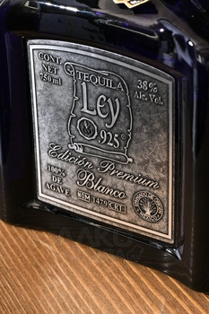 Ley 925 Blanco 100% blue Agava - текила Лей 925 Бланко 100% Голубая Агава 0.75 л в п/у