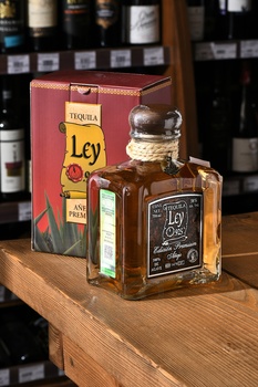 Ley 925 Anejo Premium - текила Лей 925 Аньехо Премиум 0.75 л