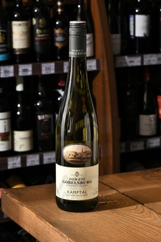 Domaene Gobelsburg Gruner Veltliner Kamptal DAC - вино Домен Гобельсбург Грюнер Вельтлинер Кампталь ДАК 0.75 л