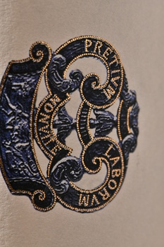 Esterhazy Estoras Sauvignon Blanc - вино Эстерхази Эсторас Совиньон Блан 0.75 л