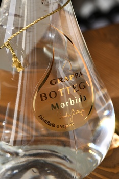 Bottega Morbida - граппа Боттега Морбида 0.7 л