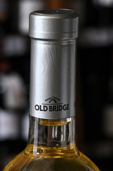 Old Bridge Voskehat - вино Олд Бридж Воскеат 0.75 л белое сухое