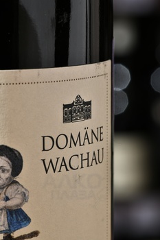 Domane Wachau Gruner Veltliner Durnstein Smaragd - вино Домен Вахау Грюнер Вельтлинер Дюрнштайн Смарагд 0.75 л белое сухое