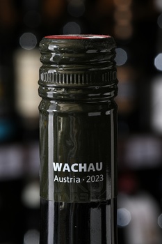 Domane Wachau Gruner Veltliner Durnstein Smaragd - вино Домен Вахау Грюнер Вельтлинер Дюрнштайн Смарагд 0.75 л белое сухое