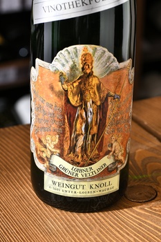 Emmerich Knoll Gruner Veltliner Loibner Vinothekfullung Smaragd - вино Лойбнер Грюнер Вельтлинер Винотекфюллунг Смарагд 0.75 л