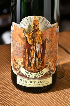Ried Pfaffenberg Steiner Riesling Selection - вино Рид Пфаффенберг Штайнер Рислинг Зелекцион 0.75 л белое полусухое