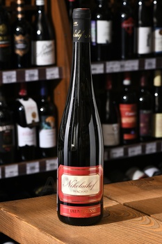 Nikolaihof Wachau Baumpresse Im Weingebirge Gruner Veltliner - вино Вахау Николайхоф Баумпрессе Грюнер Вельтлинер Им Вайнгебирге 0.75 л белое сухое