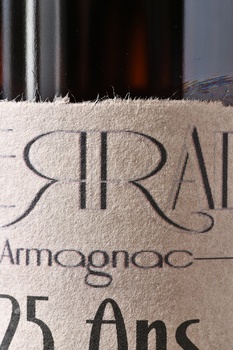 Laterrade Armagnac 25 Ans Brut de Fut - арманьяк Латеррад 25 лет Брют де Фют 0.7 л