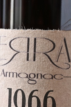 Laterrade Armagnac Tenareze Brut de Fut - арманьяк Латеррад Тенарез Брют де Фют 1966 год 0.7 л