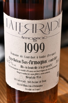Laterrade Bas Armagnac Brut de Fut 1999 - арманьяк Латеррад Ба-Арманьяк Брют де Фут 1999 год 0.7 л
