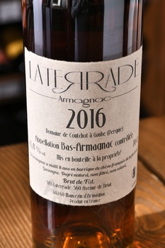 Laterrade Bas Armagnac Brut de Fut 2016 - арманьяк Латеррад Ба-Арманьяк Брют де Фут 2016 год 0.7 л