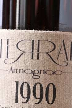 Laterrade Bas Armagnac Brut de Fut 1990 - арманьяк Латеррад Ба-Арманьяк Брют де Фут 1990 год 0.7 л