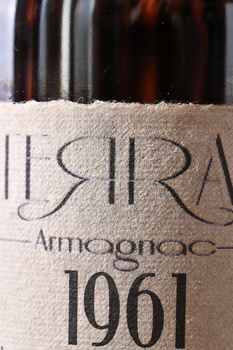 Laterrade Tenareze Brut de Fut 1961 - арманьяк Латеррад Тенарез Брют де Фют 1961 год 0.7 л
