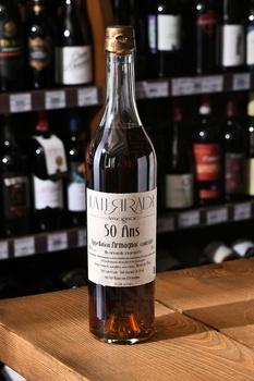 Laterrade 50 ans Brut de Fut - арманьяк Латеррад 50 лет Брют де Фют 0.7 л