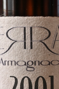 Laterrade Bas Armagnac Brut de Fut 2001 - арманьяк Латеррад Ба-Арманьяк Брют де Фут 2001 год 0.7 л