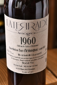 Laterrade Bas Armagnac Brut de Fut 1960 - арманьяк Латеррад Ба-Арманьяк Брют де Фут 1960 год 0.7 л
