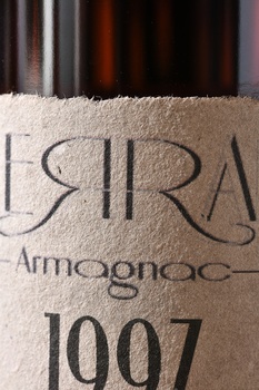 Laterrade Bas Armagnac Brut de Fut 1997 - арманьяк Латеррад Ба-Арманьяк Брют де Фут 1997 год 0.7 л