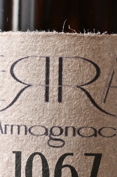 Laterrade Bas Armagnac Brut de Fut 1967 - арманьяк Латеррад Ба-Арманьяк Брют де Фут 1967 год 0.7 л