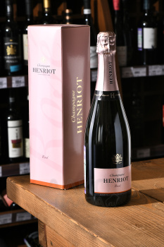 Henriot Brut Rose gift box - шампанское Энрио Брют Розе 0.75 л в п/у