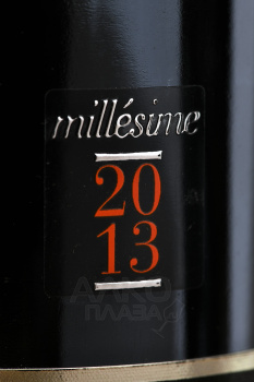 Champagne AR Lenoble Bisseuil Premier Cru Blanc de Noirs Millesime - шампанское Блан де Нуар Бисей Премье Крю Миллезим АР Ленобль 0.75 л белое экстра брют в п/у