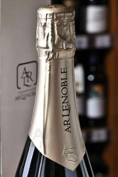 Champagne AR Lenoble Bisseuil Premier Cru Blanc de Noirs Millesime - шампанское Блан де Нуар Бисей Премье Крю Миллезим АР Ленобль 0.75 л белое экстра брют в п/у