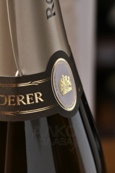 Louis Roederer Collection 245 - шампанское Луи Родерер Коллексьон 245 0.75 л белое брют в п/у