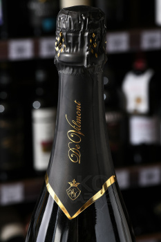De Vilmont Brut Grande Reserve Premier Cru - шампанское Де Вильмонт Брют Гранд Резерв Премьер Крю 2018 год 0.75 л белое брют в п/у