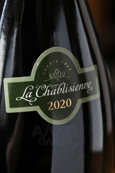 Chablis Grand Cru AOC Chateau Grenouille - вино Шабли Гран Крю АОС Шато Гренуй 0.75 л белое сухое