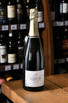 Champagne M. Ferat & Fils Jacky Ferat Brut Blanc de Blancs Premier Cru - шампанское М.Фера э Фис Жаки Фера Блан де Блан Брют Премьер Крю 0.75 л белое брют