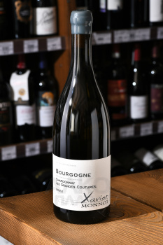 Domaine Xavier Monnot Bourgogne Chardonnay Les Grandes Coutures - вино Домэн Ксавье Монно Бургонь Шардоне Ле Гран Кутюр 0.75 л белое сухое